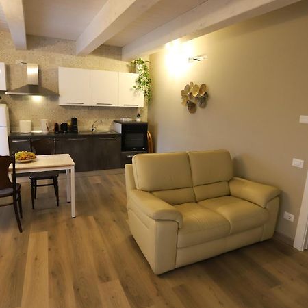 B&B 18 Gradini Cuggiono Kültér fotó